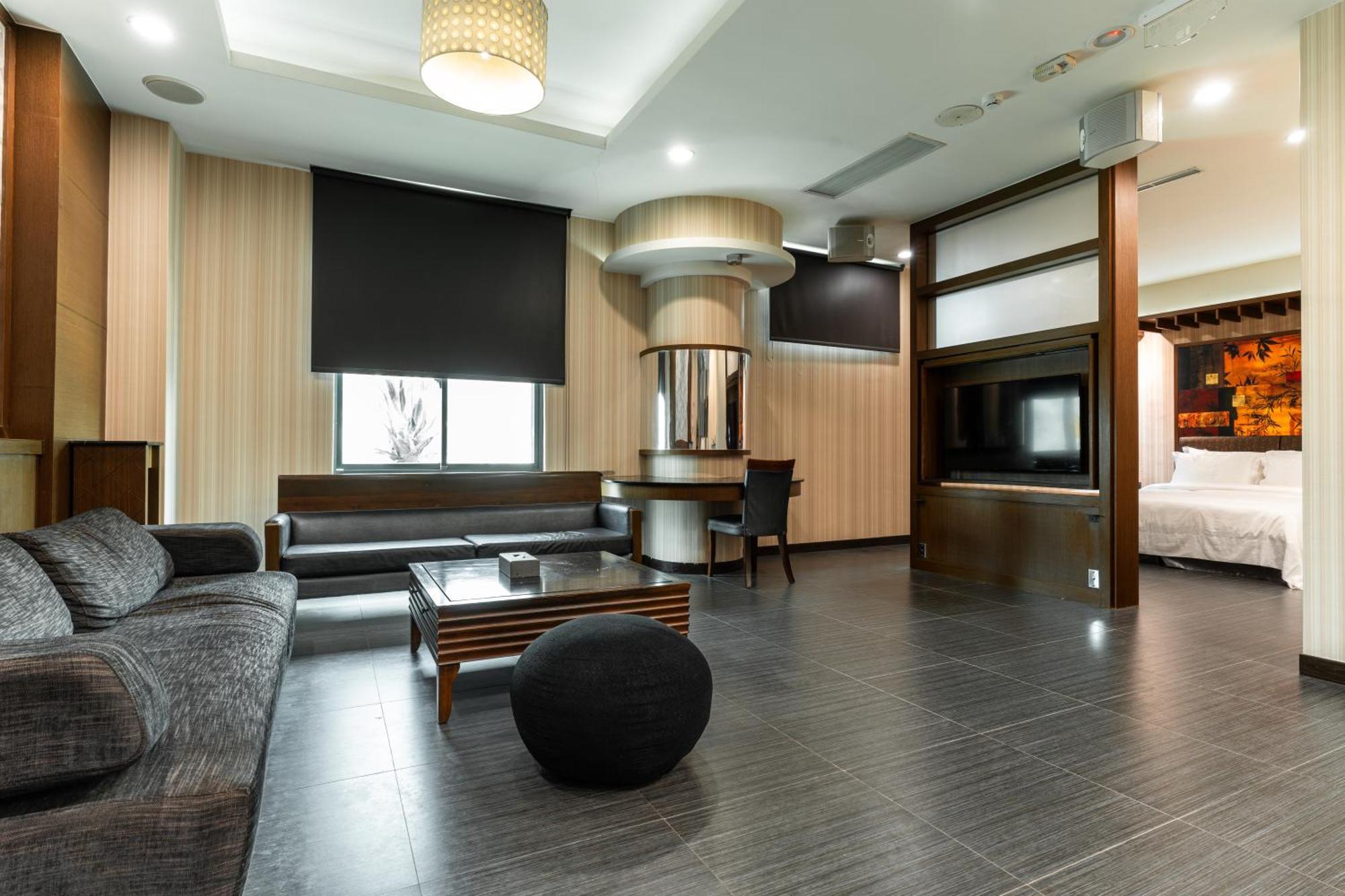 OHYA Chain Boutique Motel-Xinying Extérieur photo