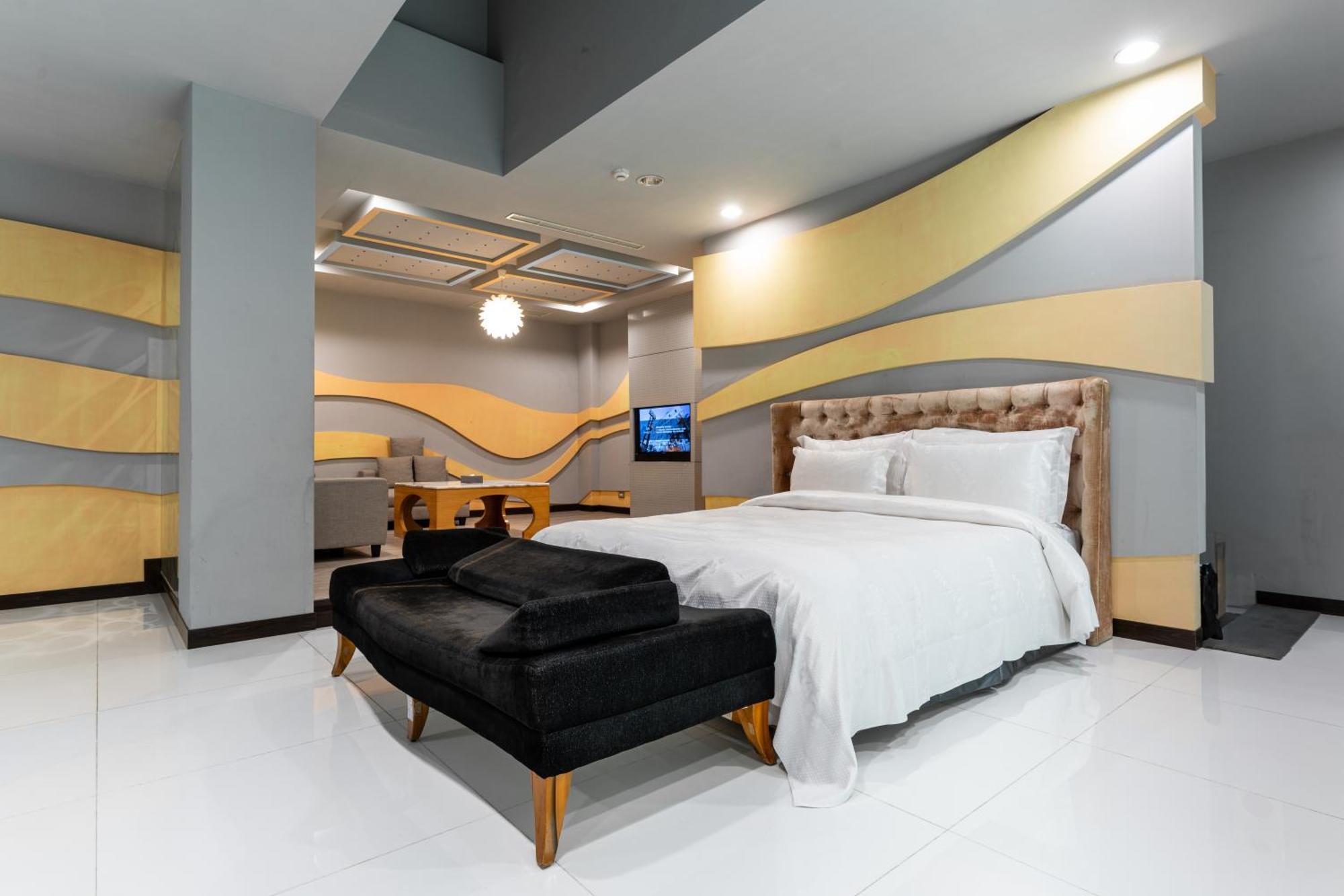 OHYA Chain Boutique Motel-Xinying Extérieur photo